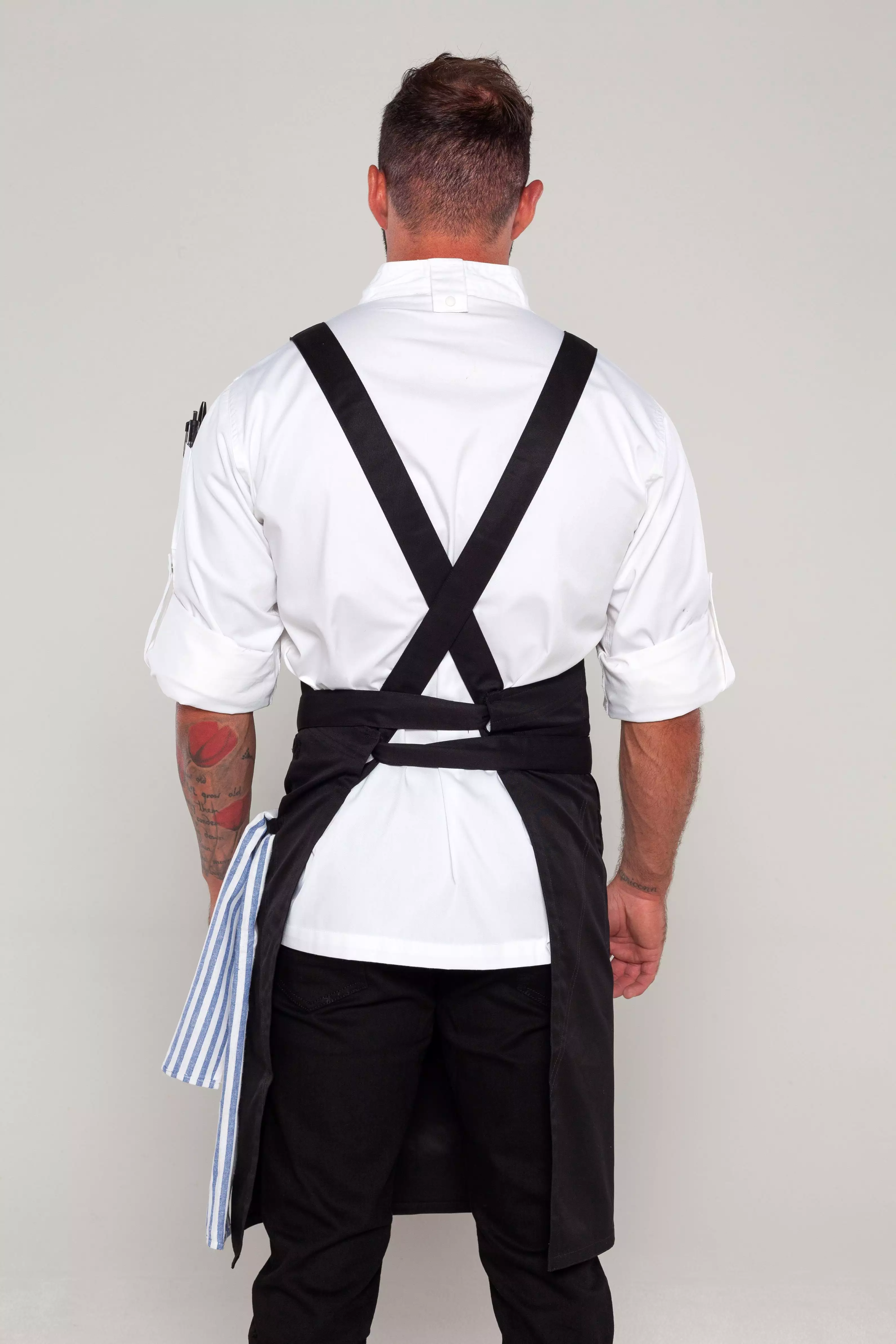 BYRON Crossover Chef apron Black with black straps