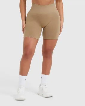 Effortless Seamless Shorts | Dune Brown