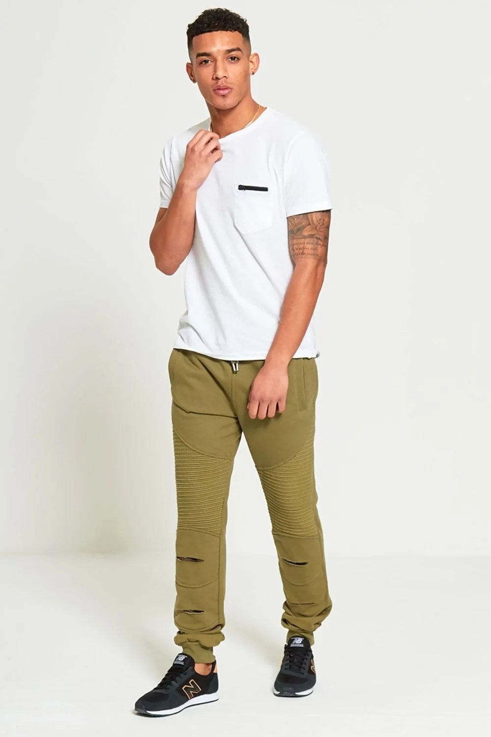 Mens Green Ribbed Leg Ripped Chin Jogging Bottoms