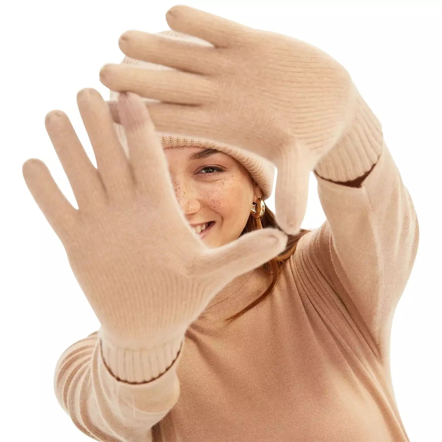 Naadam Cashmere Beanie Glove Set