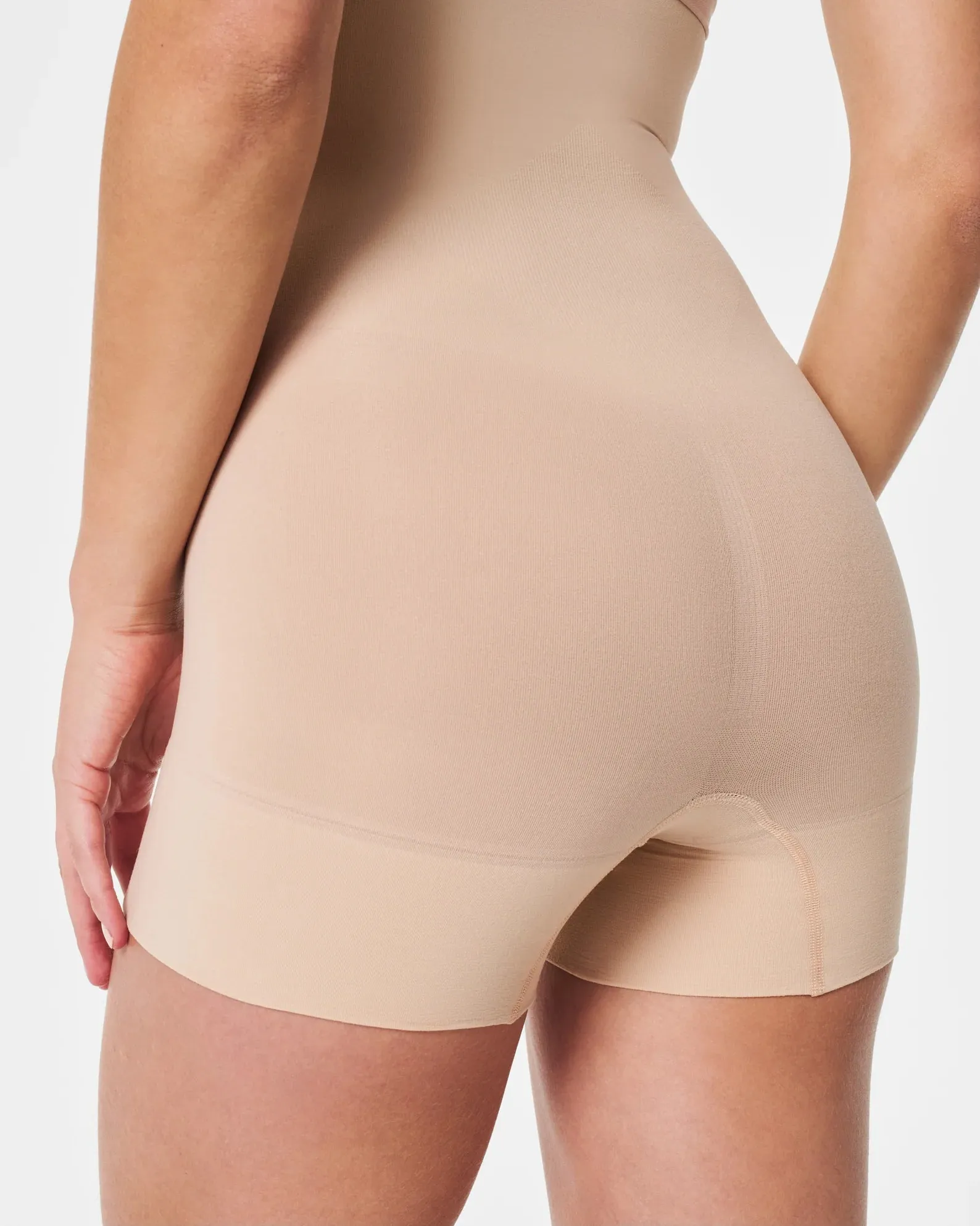 Spanx - Everyday Seamless Shaping High-Waisted Shorty | Soft Nude